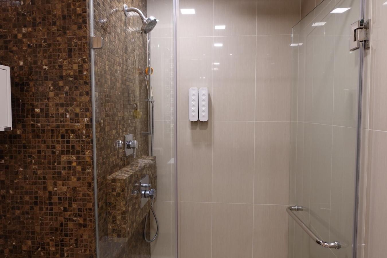 Appartement Oceanfront Luxury In With Private And Inifinity Pool - Not A 30 Day Minimum *