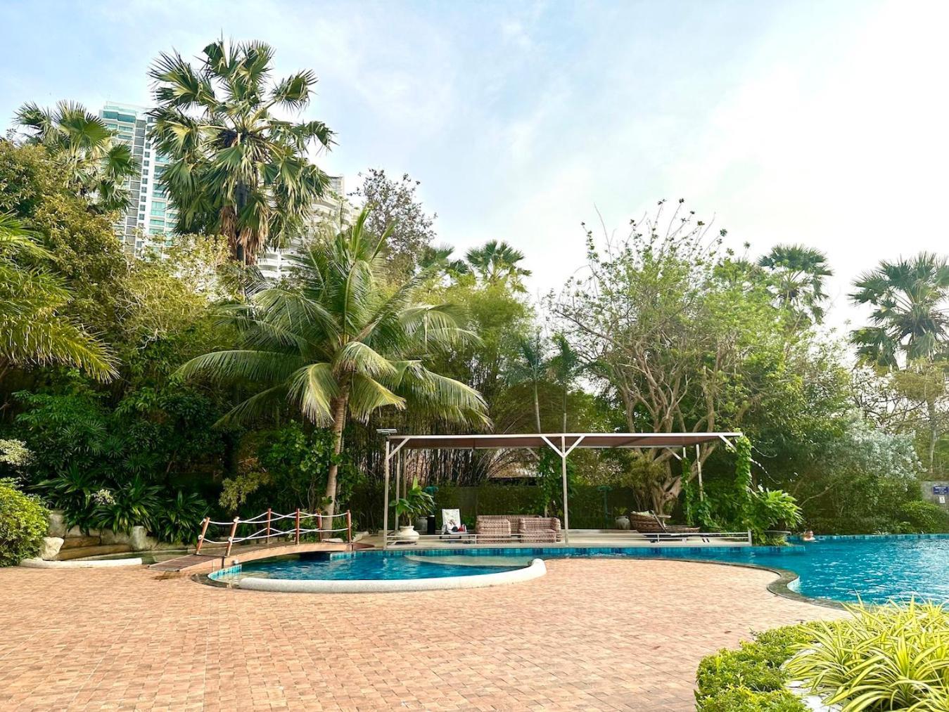 Oceanfront Luxury In With Private And Inifinity Pool - Not A 30 Day Minimum Appartement Pattaya