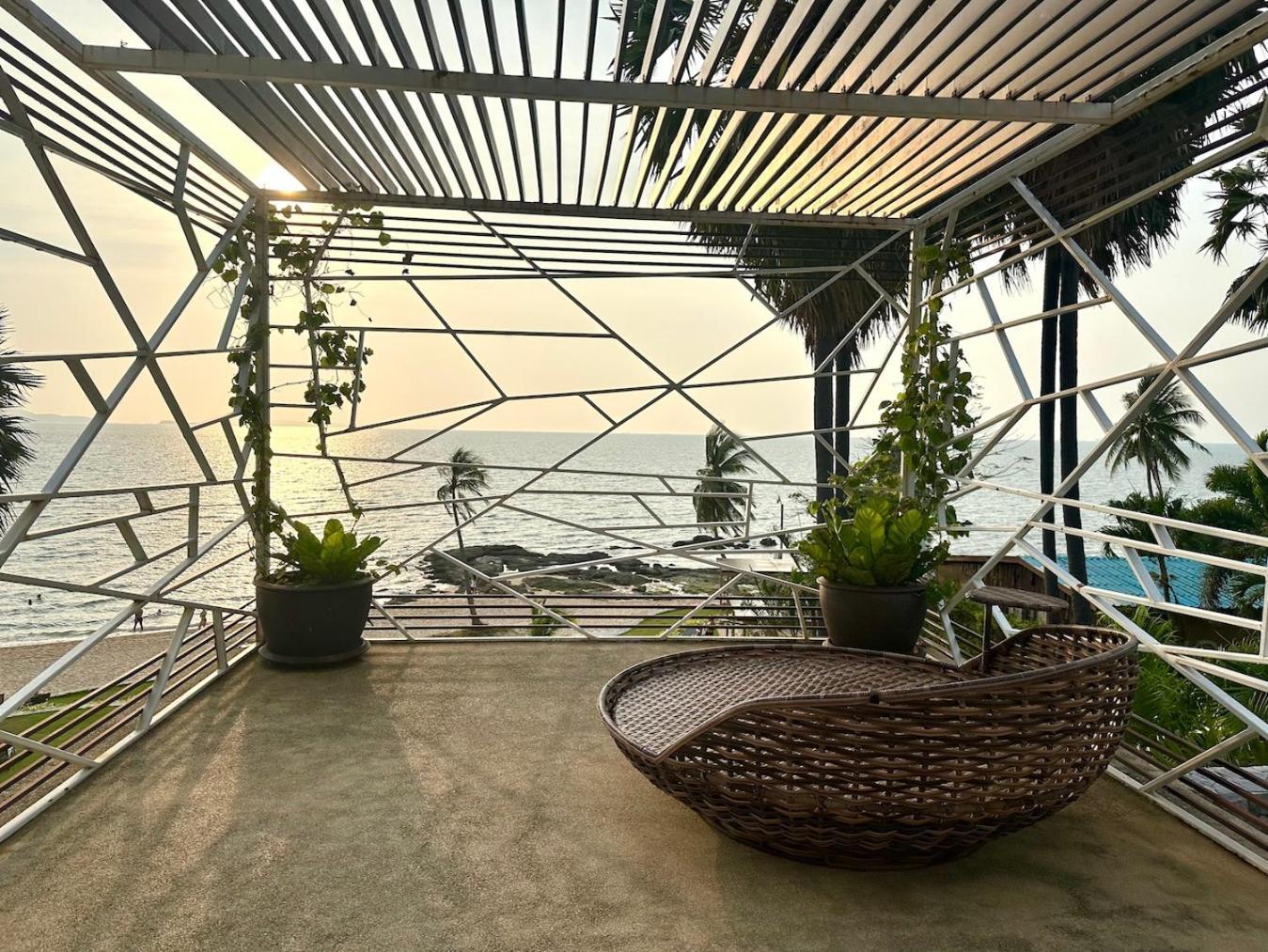 Oceanfront Luxury In With Private And Inifinity Pool - Not A 30 Day Minimum 公寓